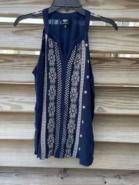 Bobeau navy blue Embroidered Sleeveless Boho Top Women Small EUC